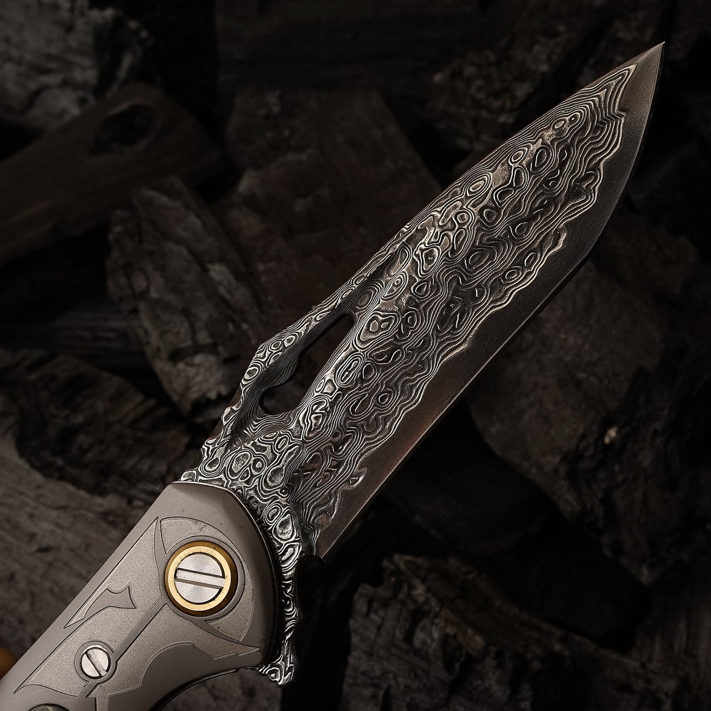 3.35 Inch Folding Pocket Knife,Damascus Steel Blade,American Desert Ironwood Handle