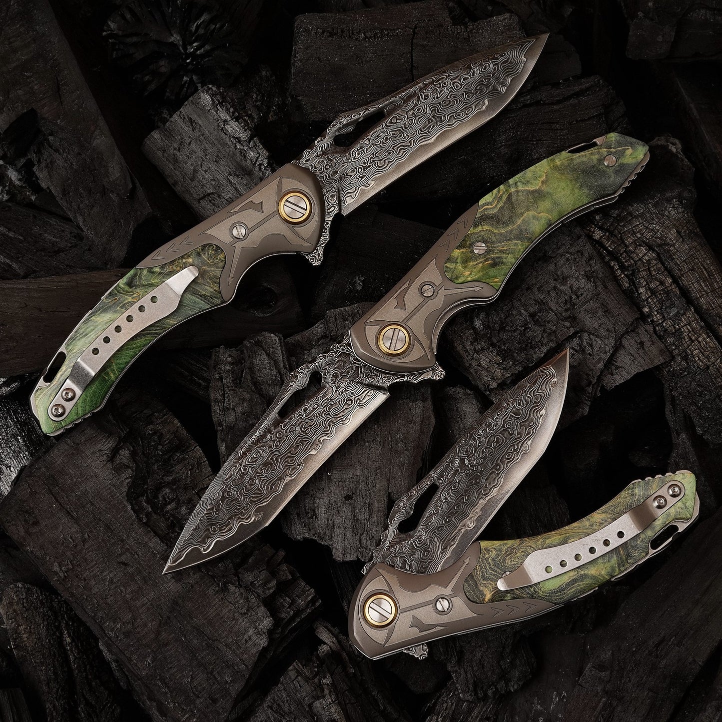 3.35 Inch Folding Pocket Knife,Damascus Steel Blade,American Desert Ironwood Handle