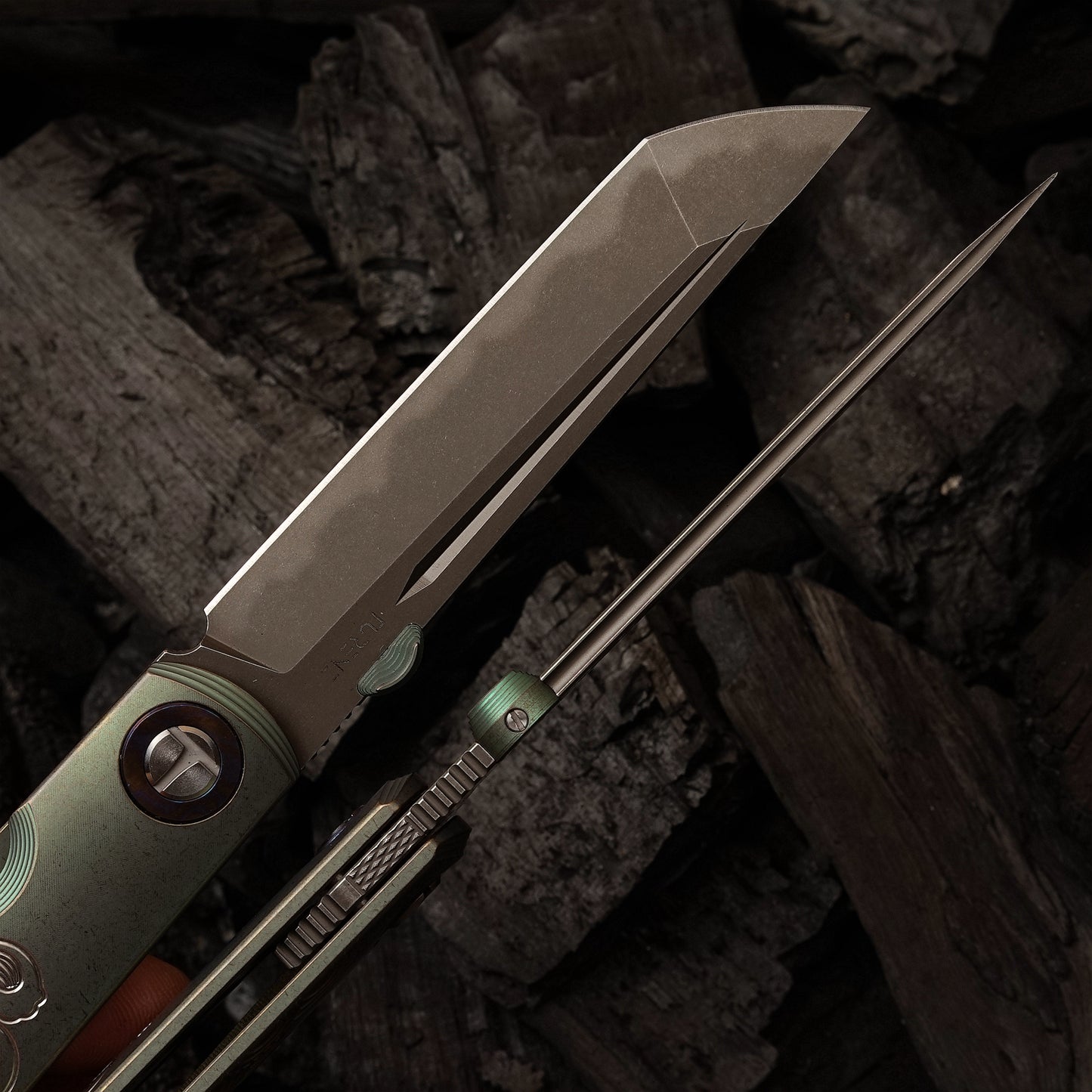 High Hardness Pocket Knife Camouflage,CPM-S35VN Powder Steel,Tc4 Titanium Alloy Handle