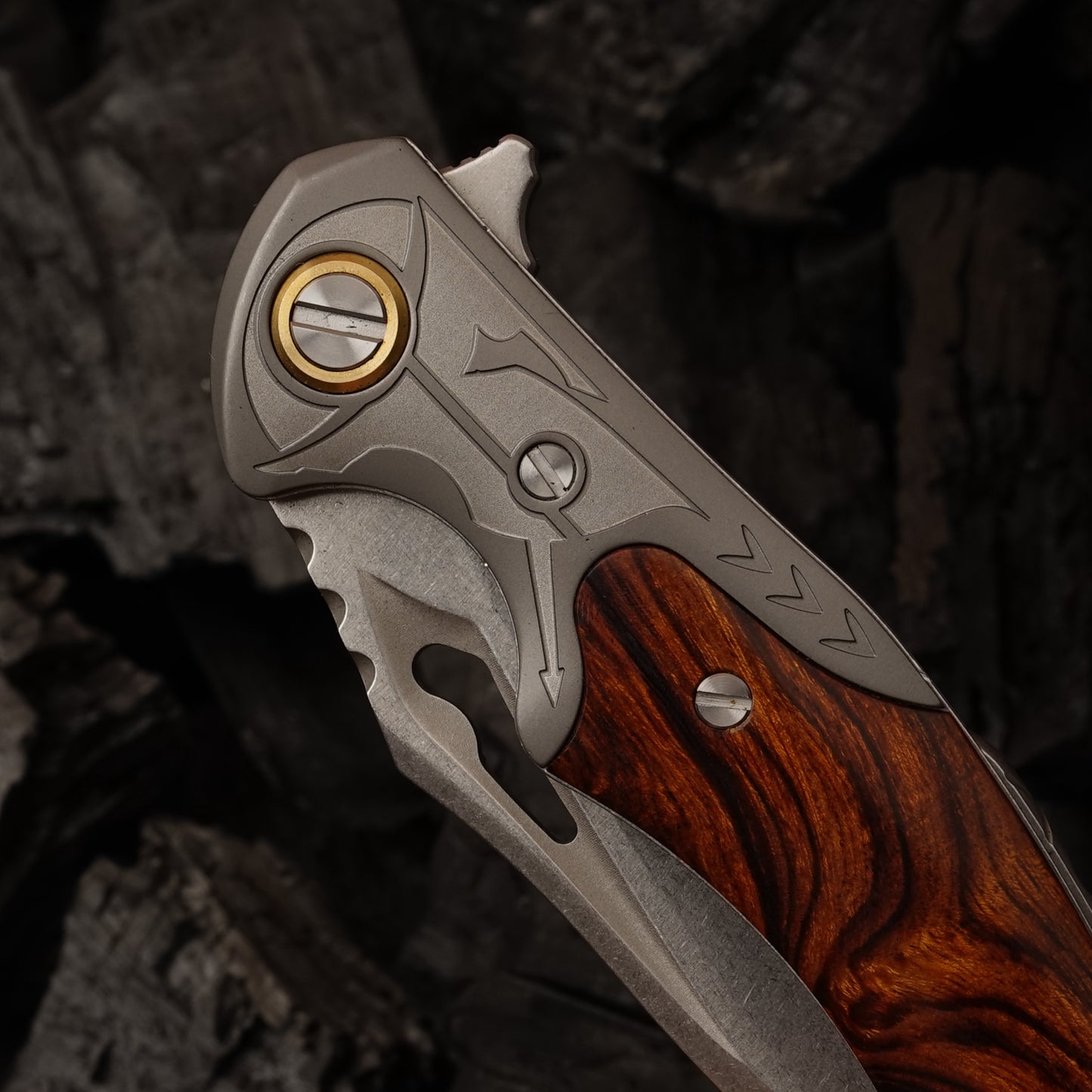 3.35 Inch Folding Pocket Knife,M390 Powder Steel Blade,American Desert Ironwood Handle