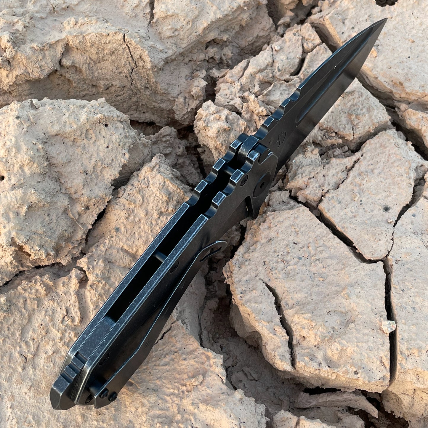 Outdoor Unique EDC Folding Knife, Assisted Open Aus-8 Steel Black Stone Wash Black Blade, Steel Handle
