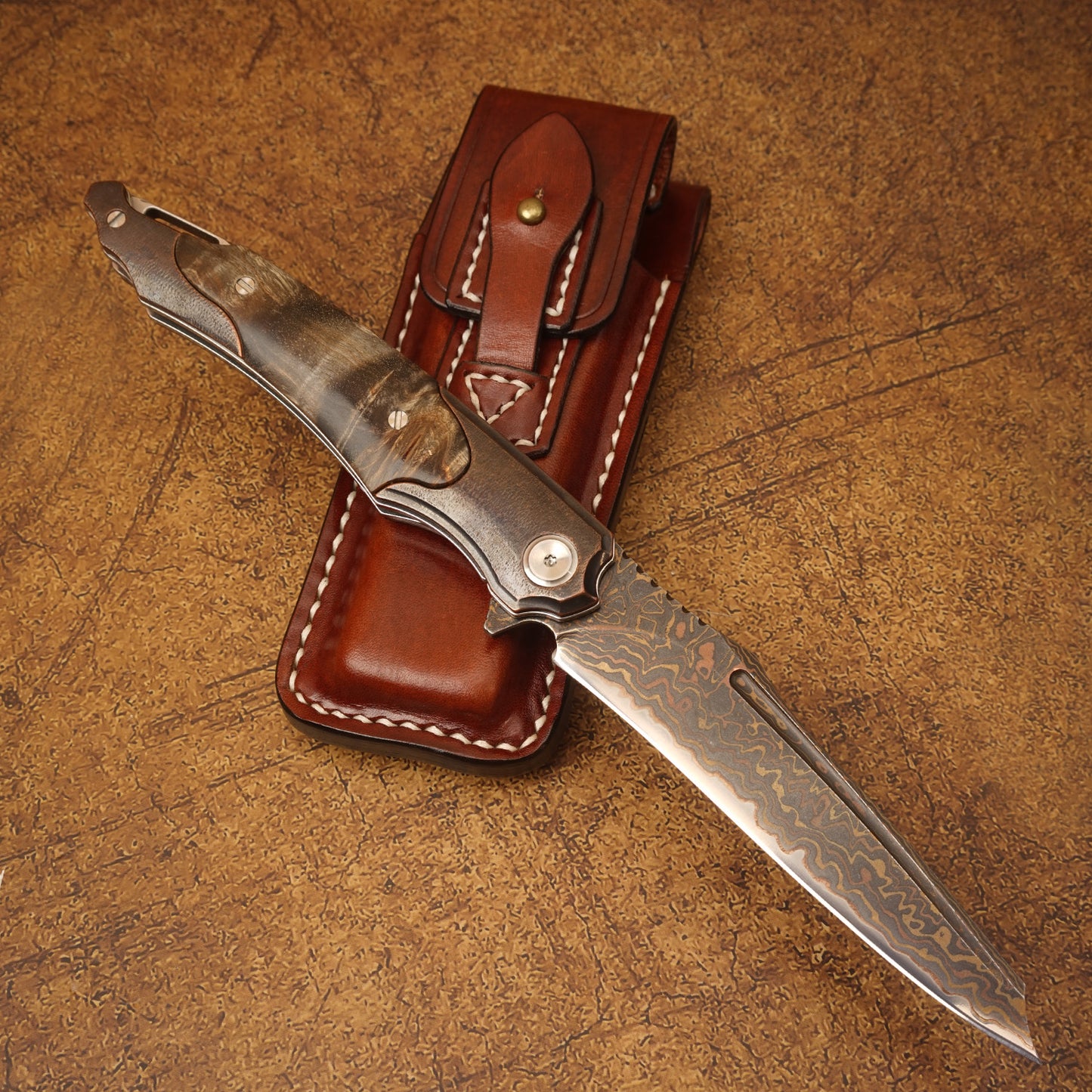 NEWOOTZ Antique Bronze Damascus Blade Knife VG10 Core Aged Copper & Wood Handle, Handmade Leather Sheath