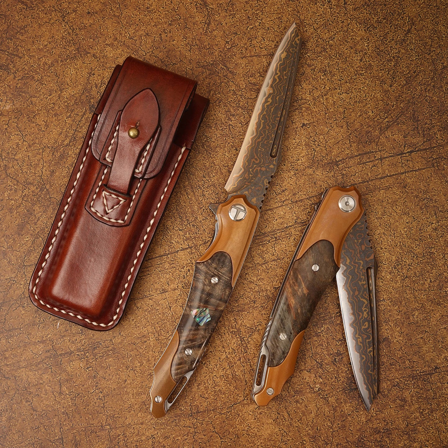 NEWOOTZ high-quality copper Damascus steel stable wooden handle with shell and leather cover EDC camping survival folding knife