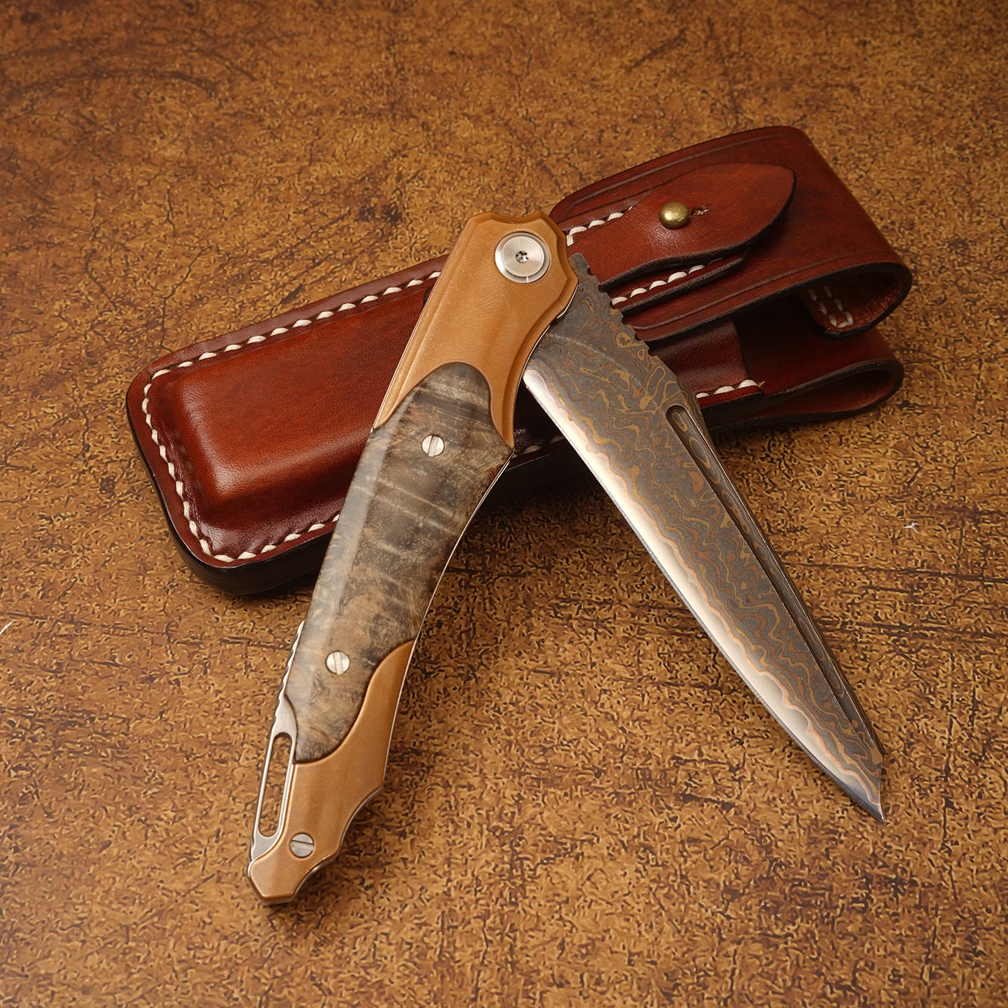 NEWOOTZ high-quality copper Damascus steel stable wooden handle with shell and leather cover EDC camping survival folding knife