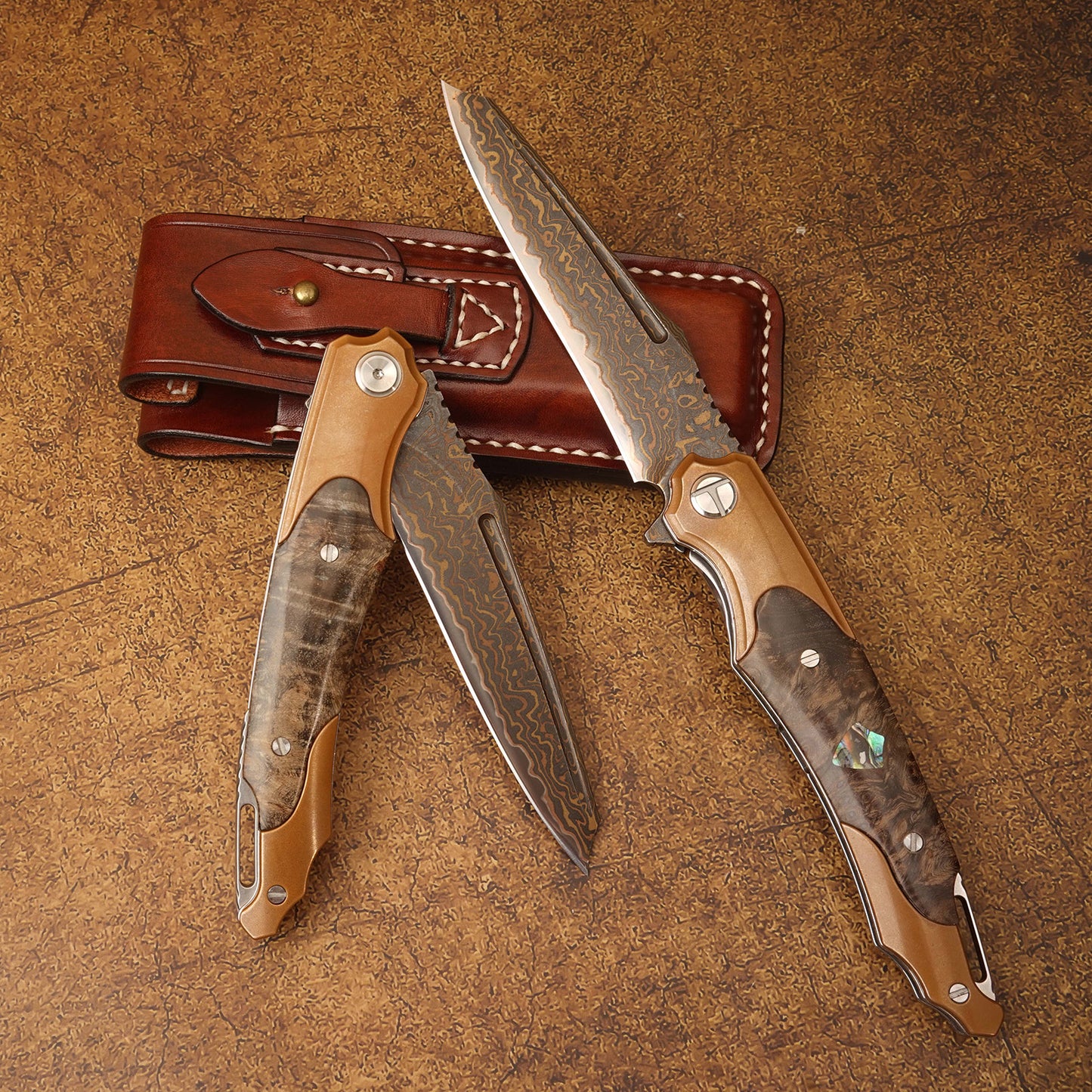 NEWOOTZ high-quality copper Damascus steel stable wooden handle with shell and leather cover EDC camping survival folding knife